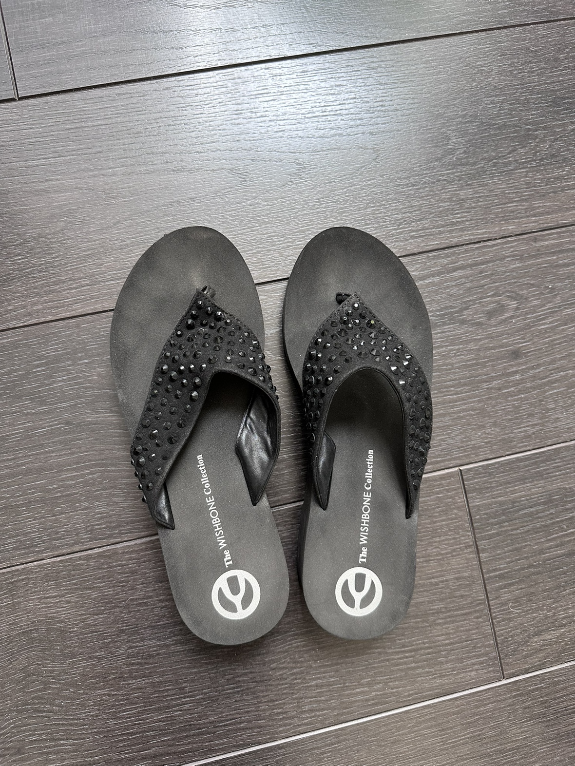 Flip-flops. Size 8-8.5