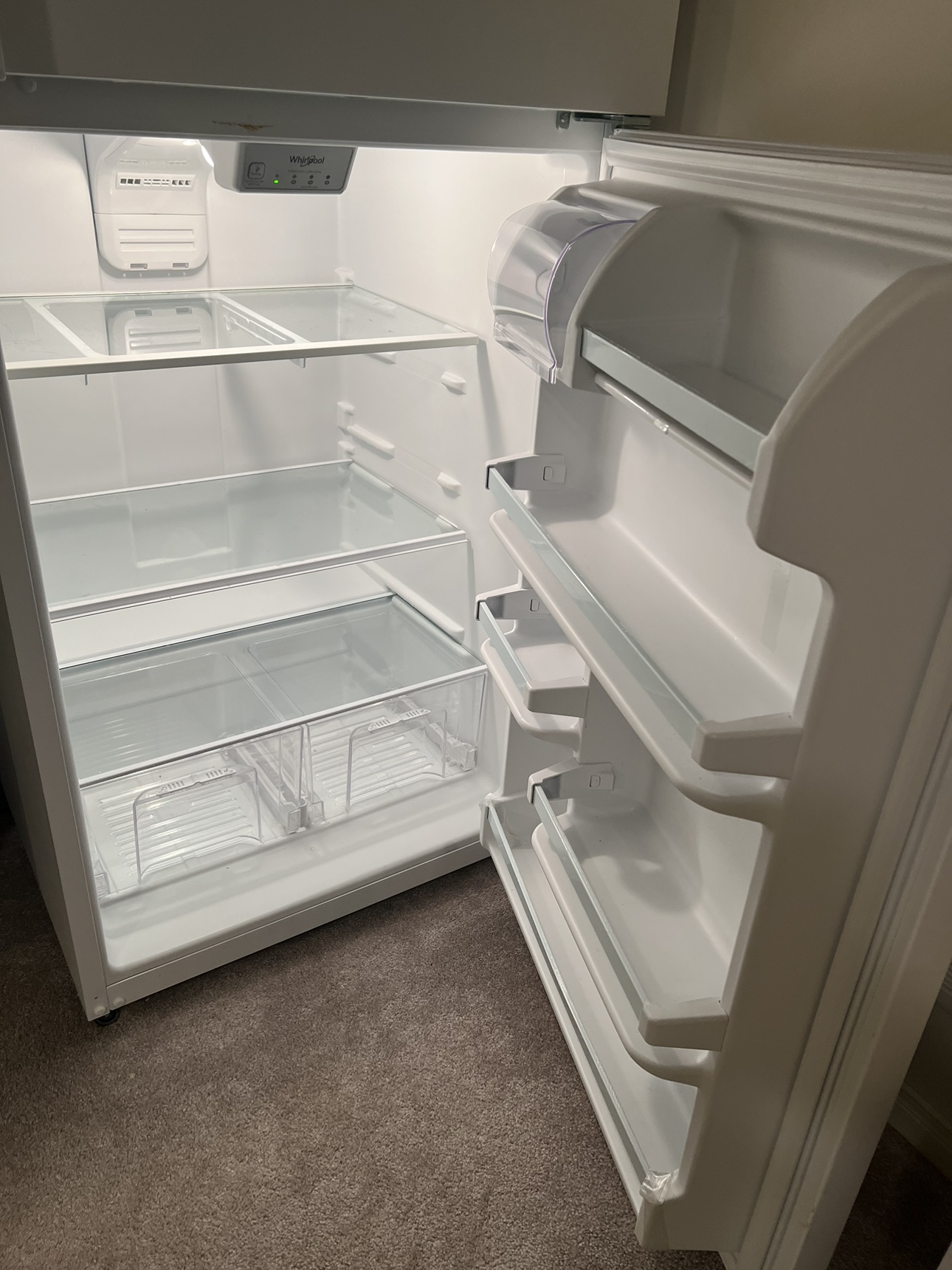 Refrigerator Frigidaire  18.2 cu. ft. - photo 3