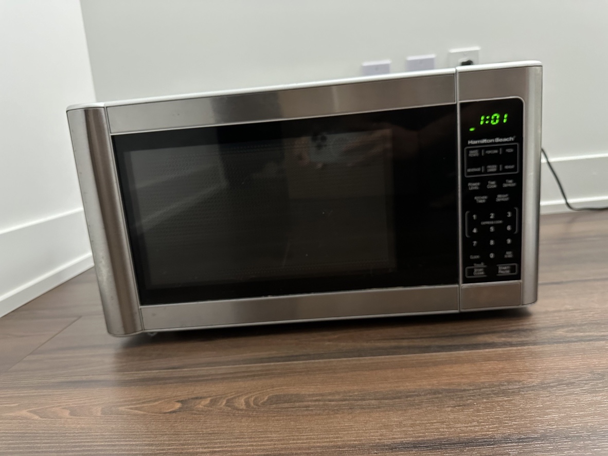 Hamilton Beach Microwave (Super New!) - Working 100% image indicator(2)