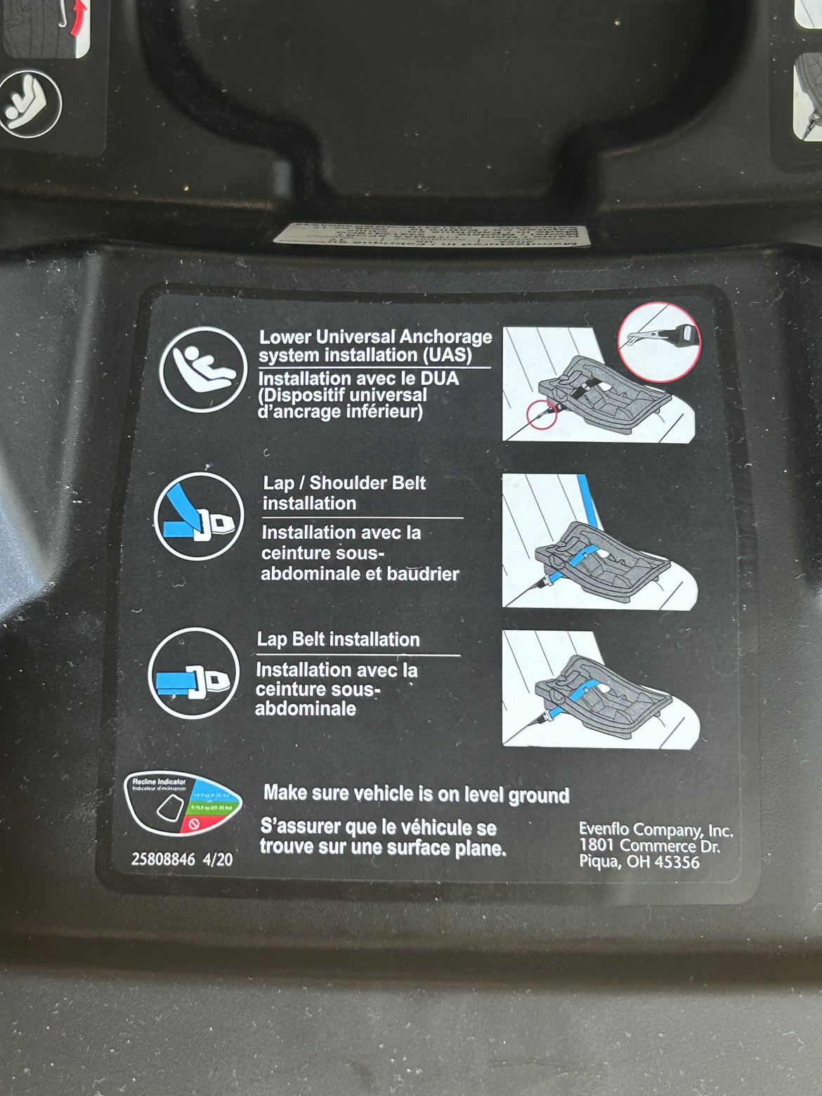 Evenflo Baby car seat with base (like new) - photo 5