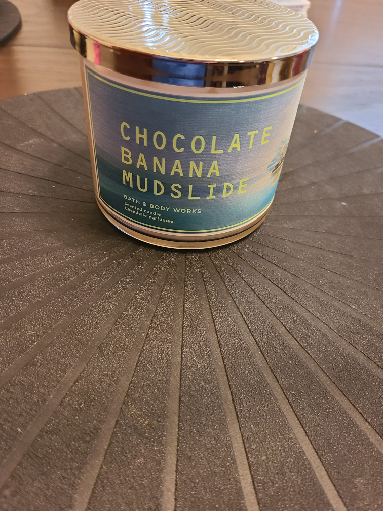 Bath & Body Works Chocolate Banana Mudslide Candle thumbnail