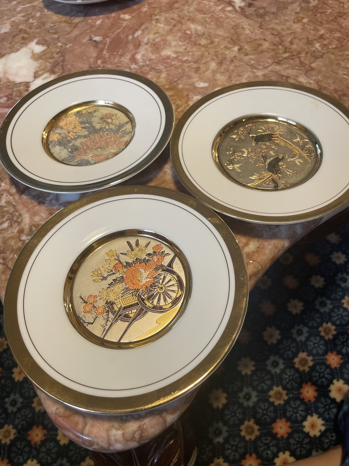 plates