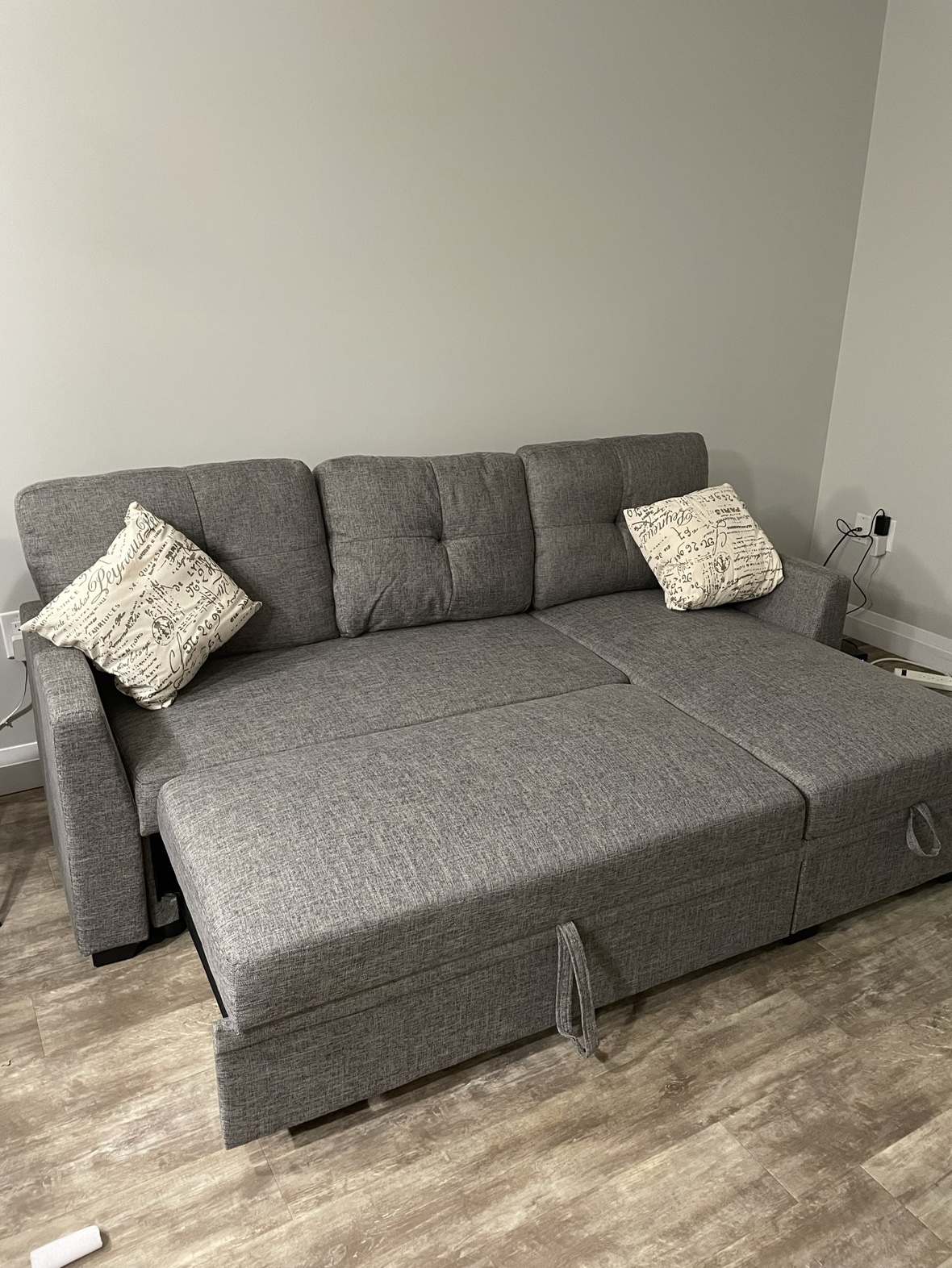 Nadha 85” Square Arm CAL117 Compliant Sofa Bed image indicator(2)