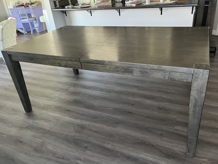 Extendable Dining Room Table