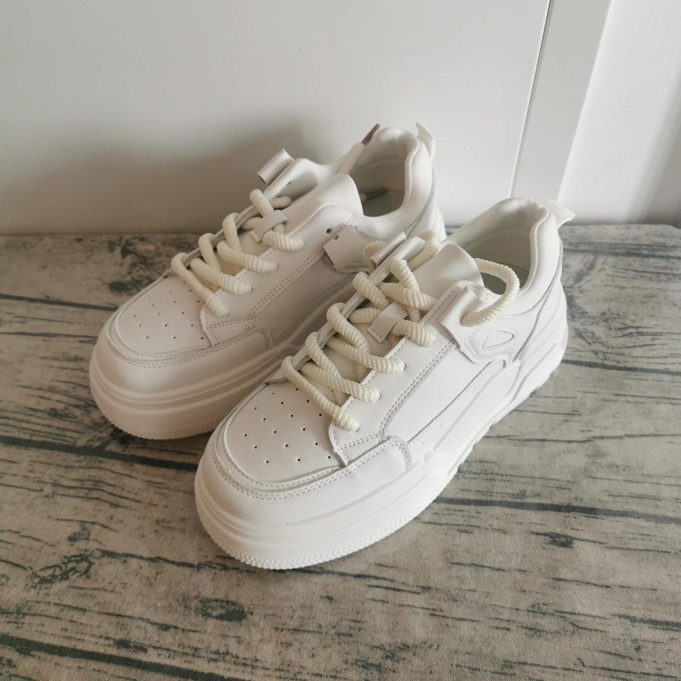 Brand New Leather Sneakers - size 8 image indicator(8)