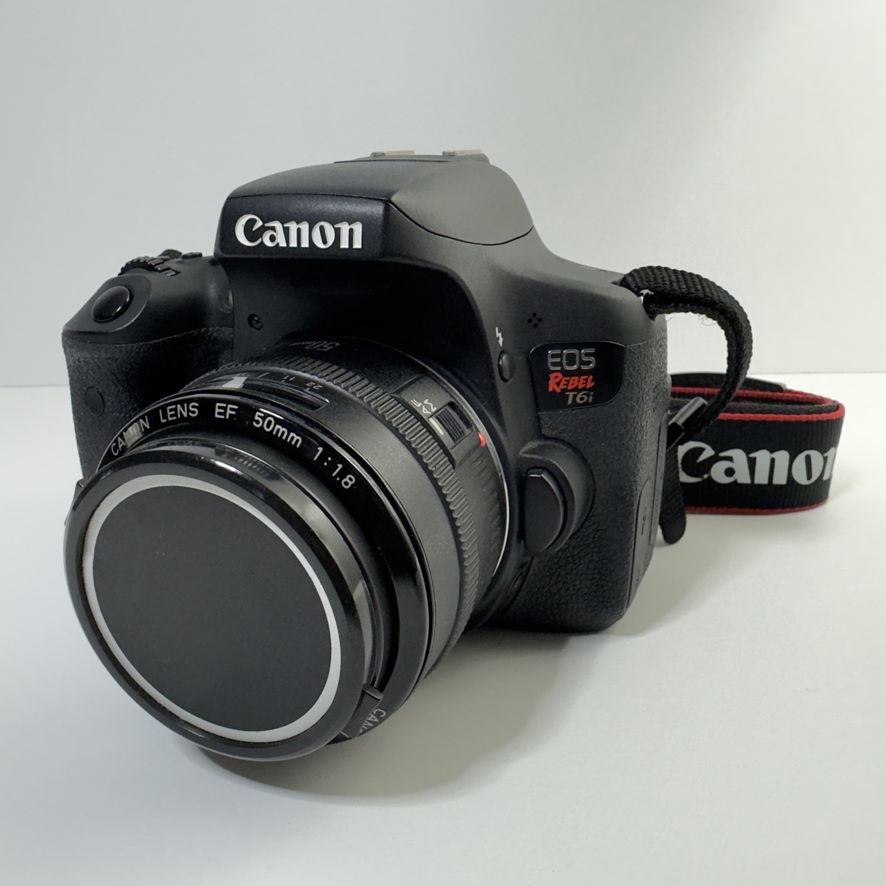 Canon Rebel T6i Camera,50mm Lens, bag and 16gb memory card thumbnail