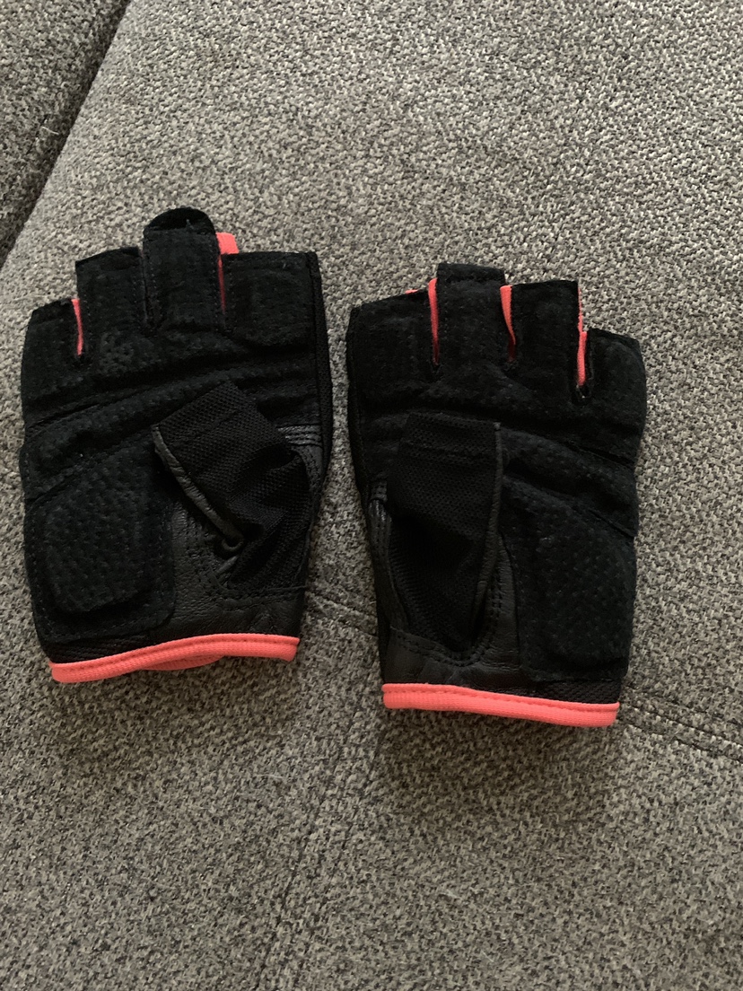 Harbinger Weight Lifting Gloves and Belt