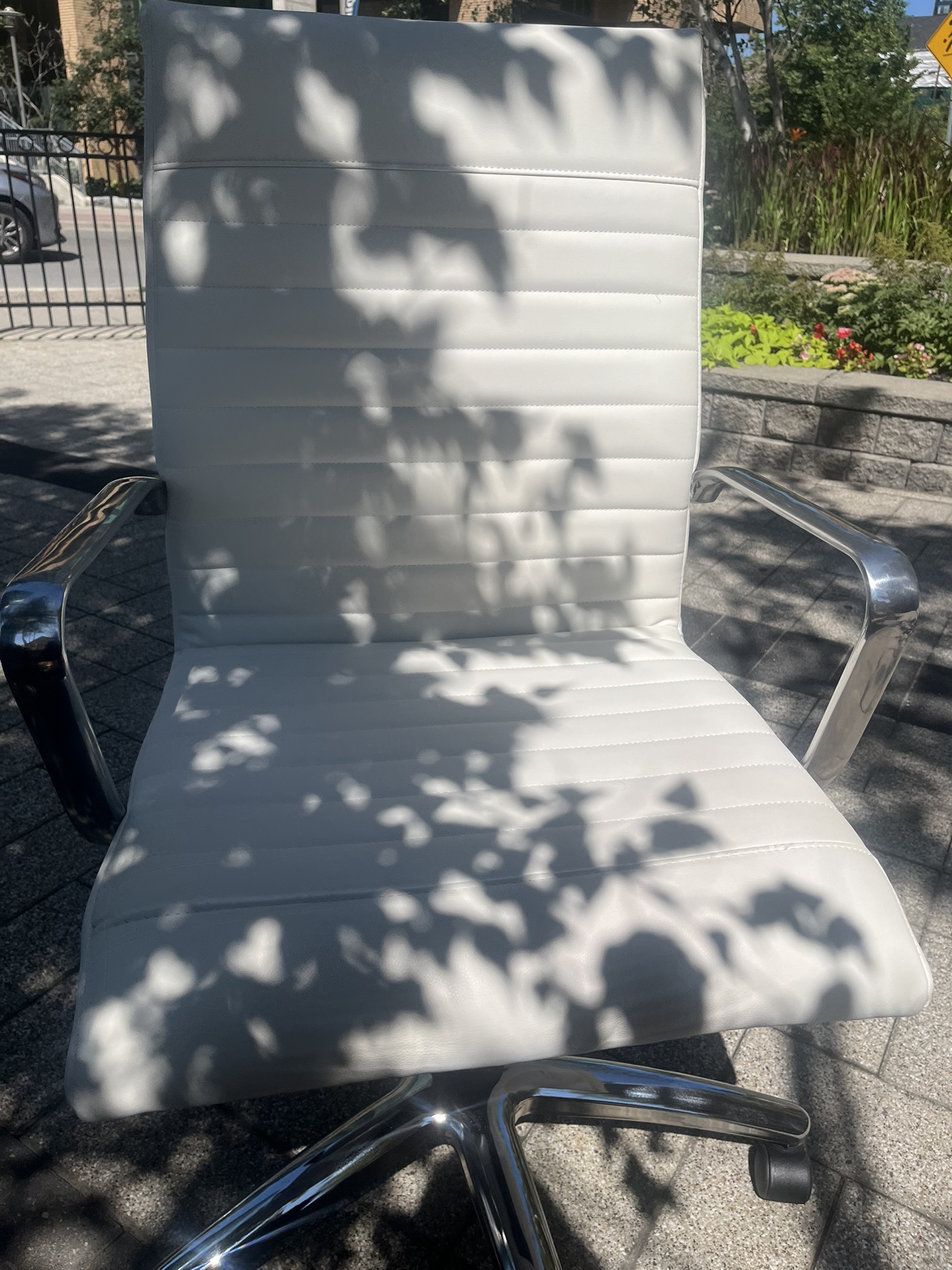 LUX Modern Mid-White Desk Chair - photo 2