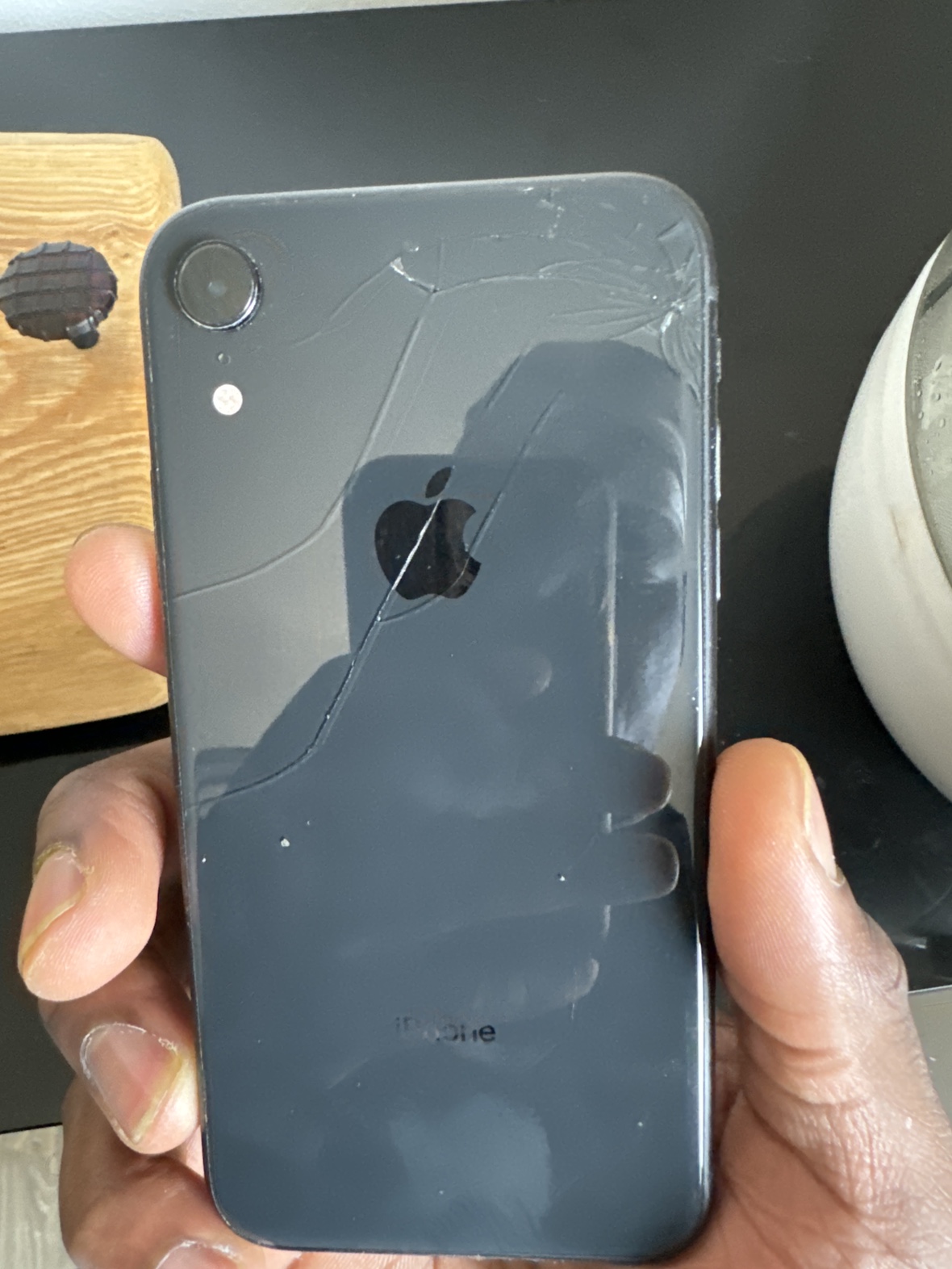 iPhone XR - 64GB - photo 2