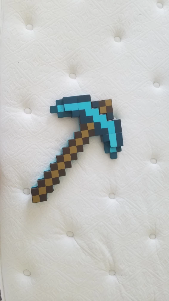Minecraft Transformable Pickaxe