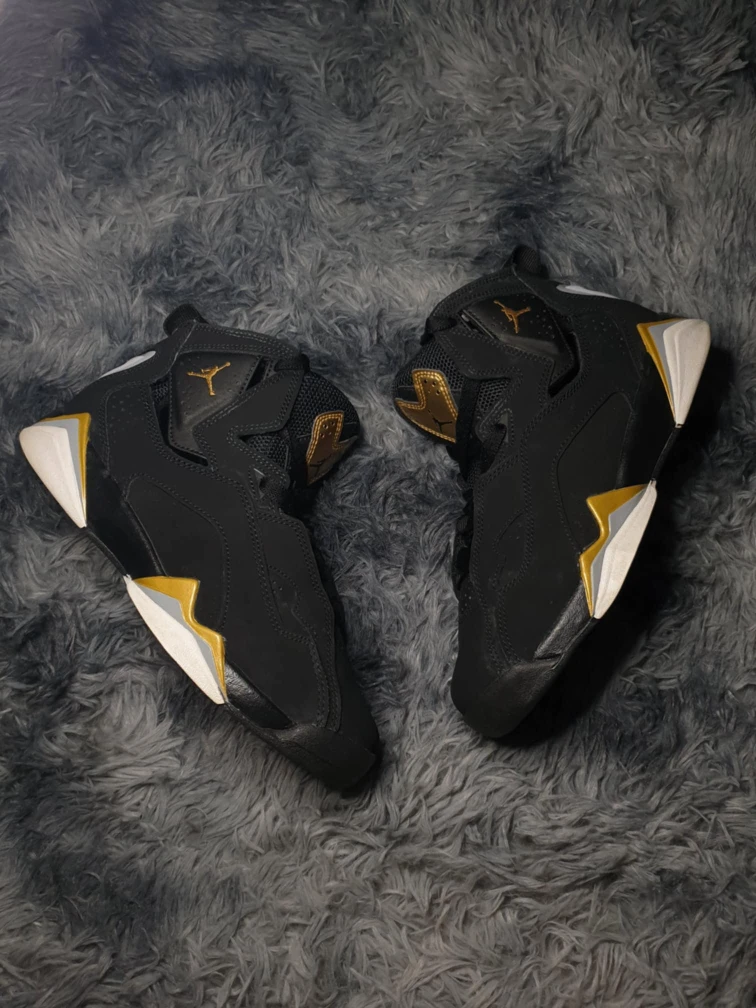 Kids Jordan Shoes - photo 2