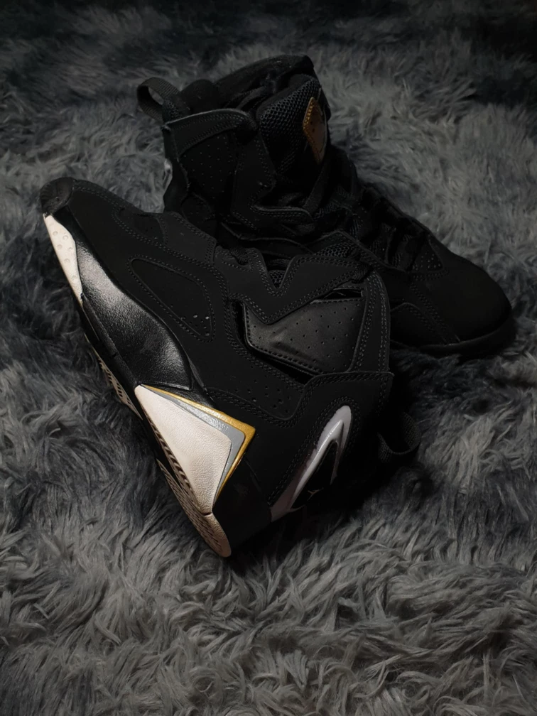 Kids Jordan Shoes - photo 3