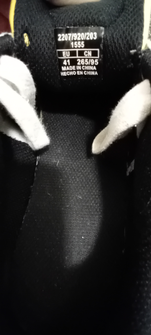 Multi-coloured Sneakers image indicator(4)