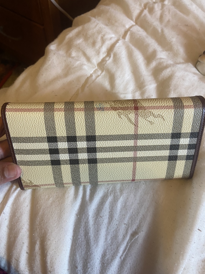 Burberrys of London long Wallet vintage image indicator(3)