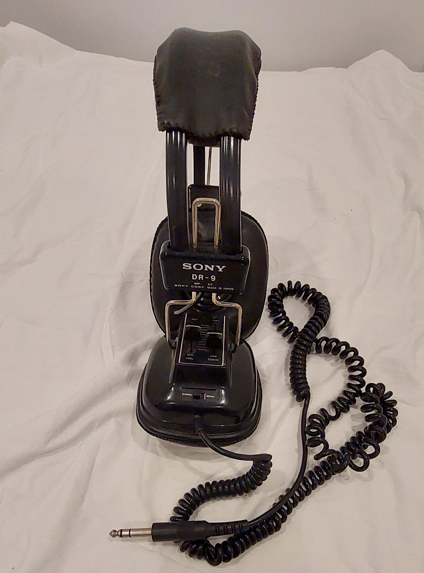 Vintage Sony Stereo Headphones DR-9 image indicator(2)
