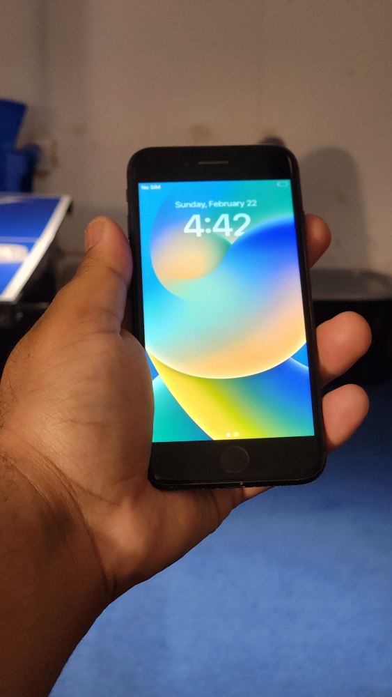 iPhone 8 64gb Unlocked image indicator(3)