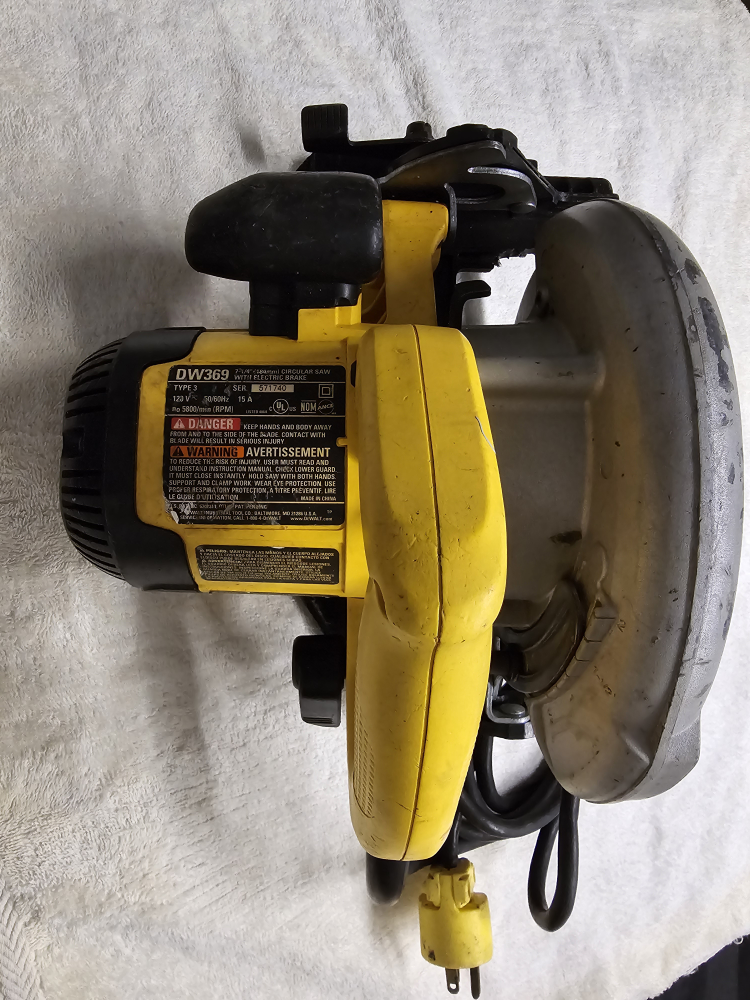 DeWalt DW369 7 1/4" Circular Saw - photo 2