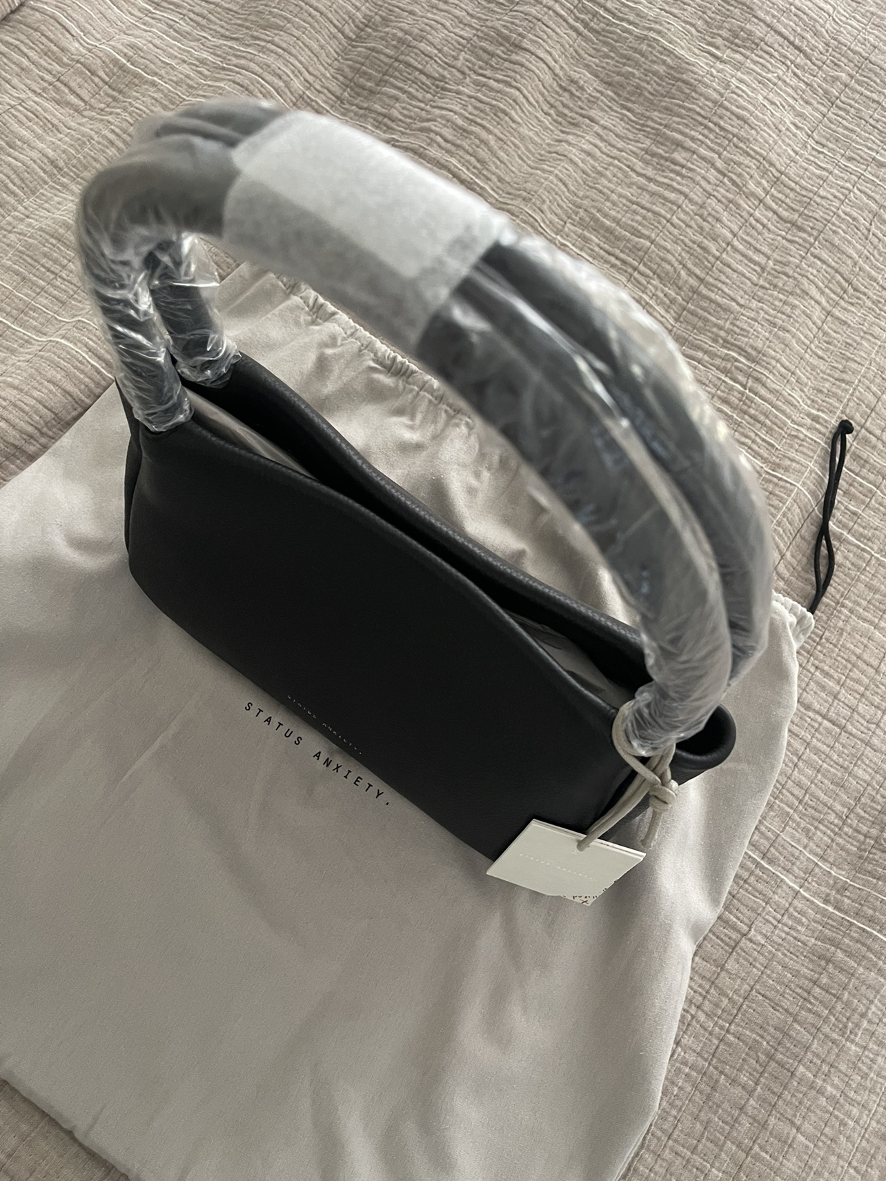 Light of Day Handbag by Status Anxiety - photo 4