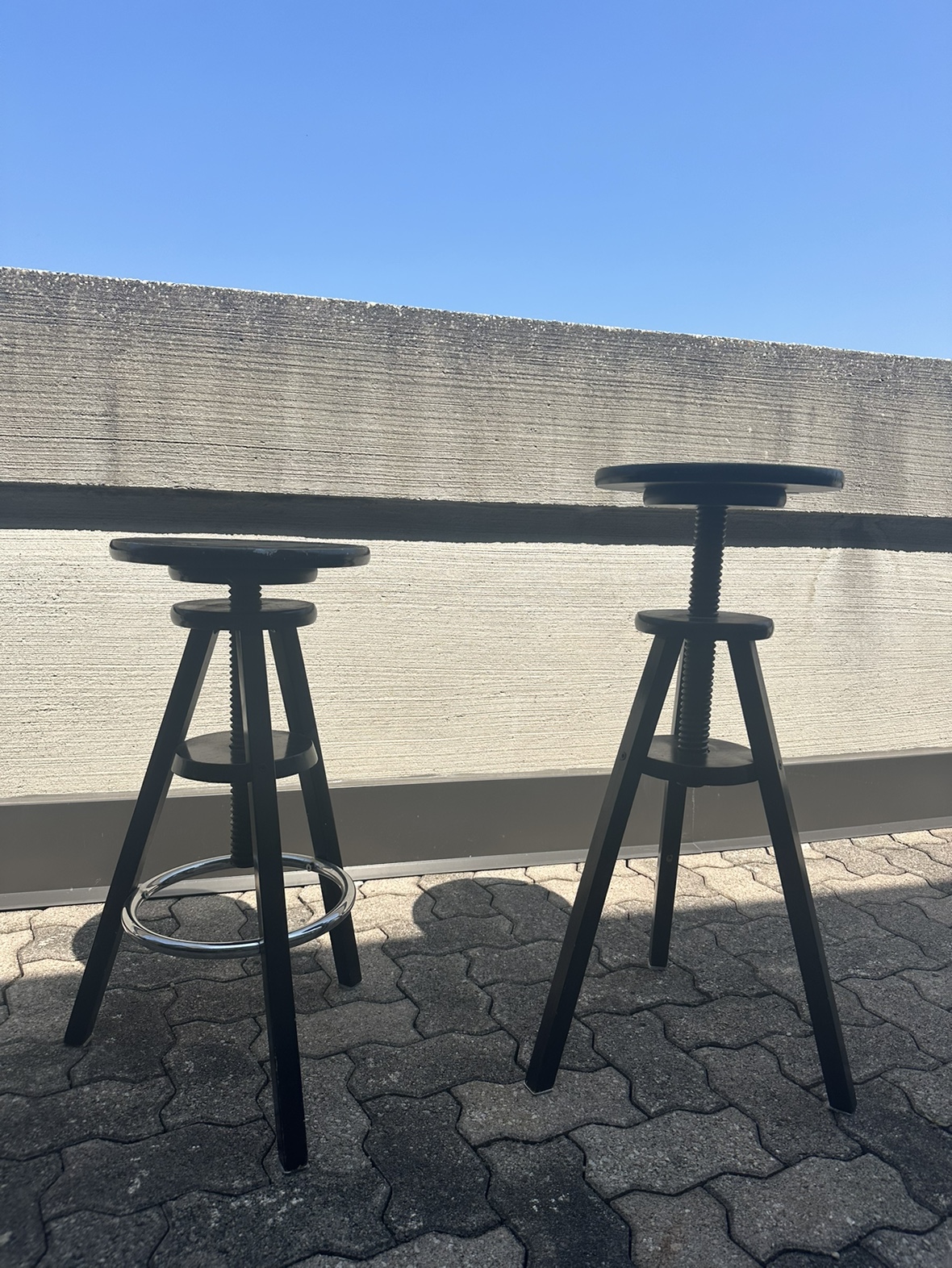 Black wooden stools - adjustable height 🥕 thumbnail
