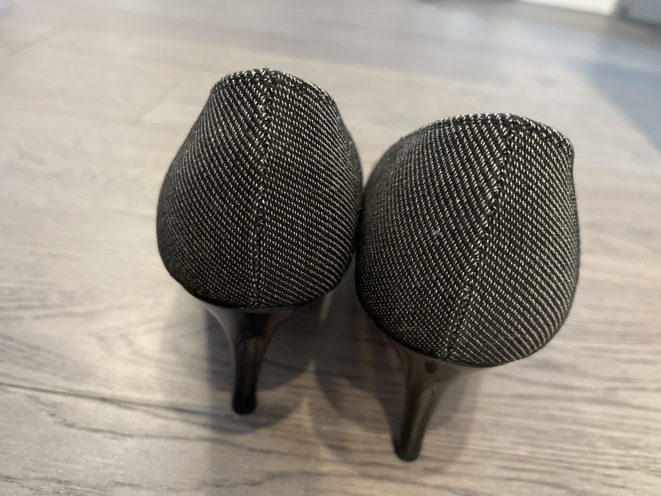 Brand New Japan Made Lanvin Black Peep Toe Heels 2.5” image indicator(5)