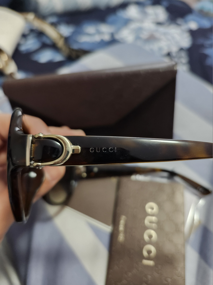 Gucci Sunglasses - photo 2