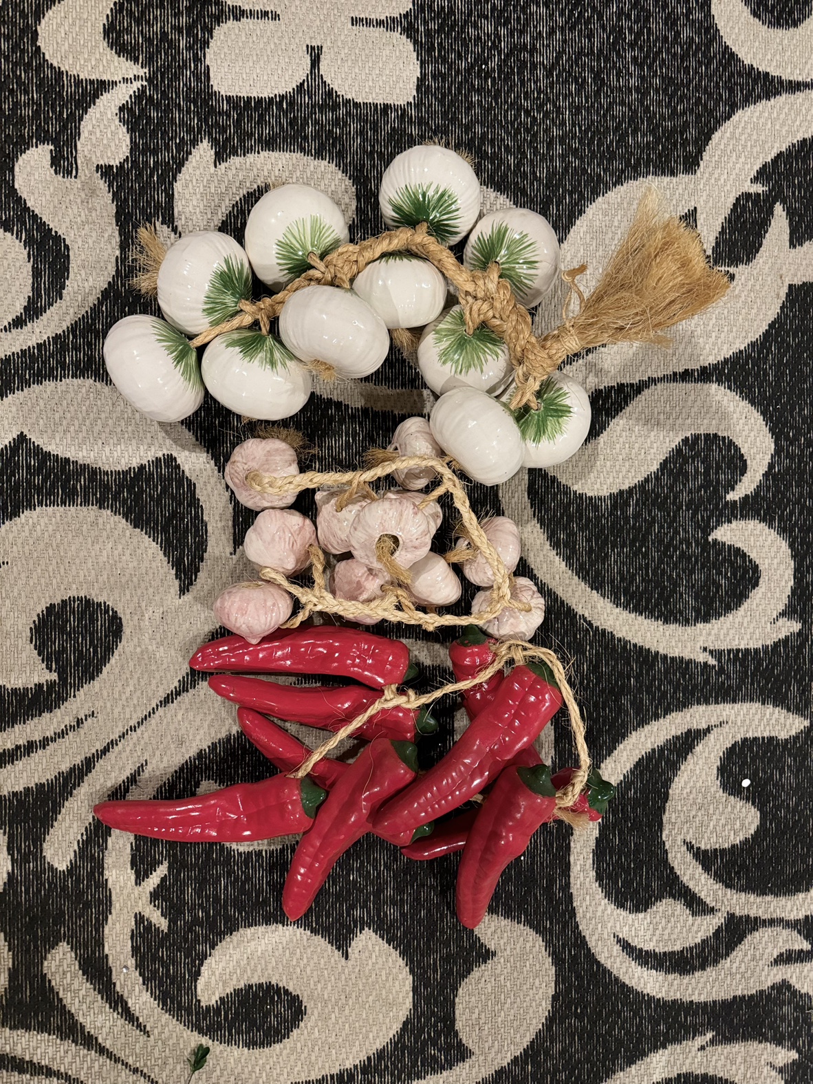 Ceramic Garlic and Chilli Pepper Decor