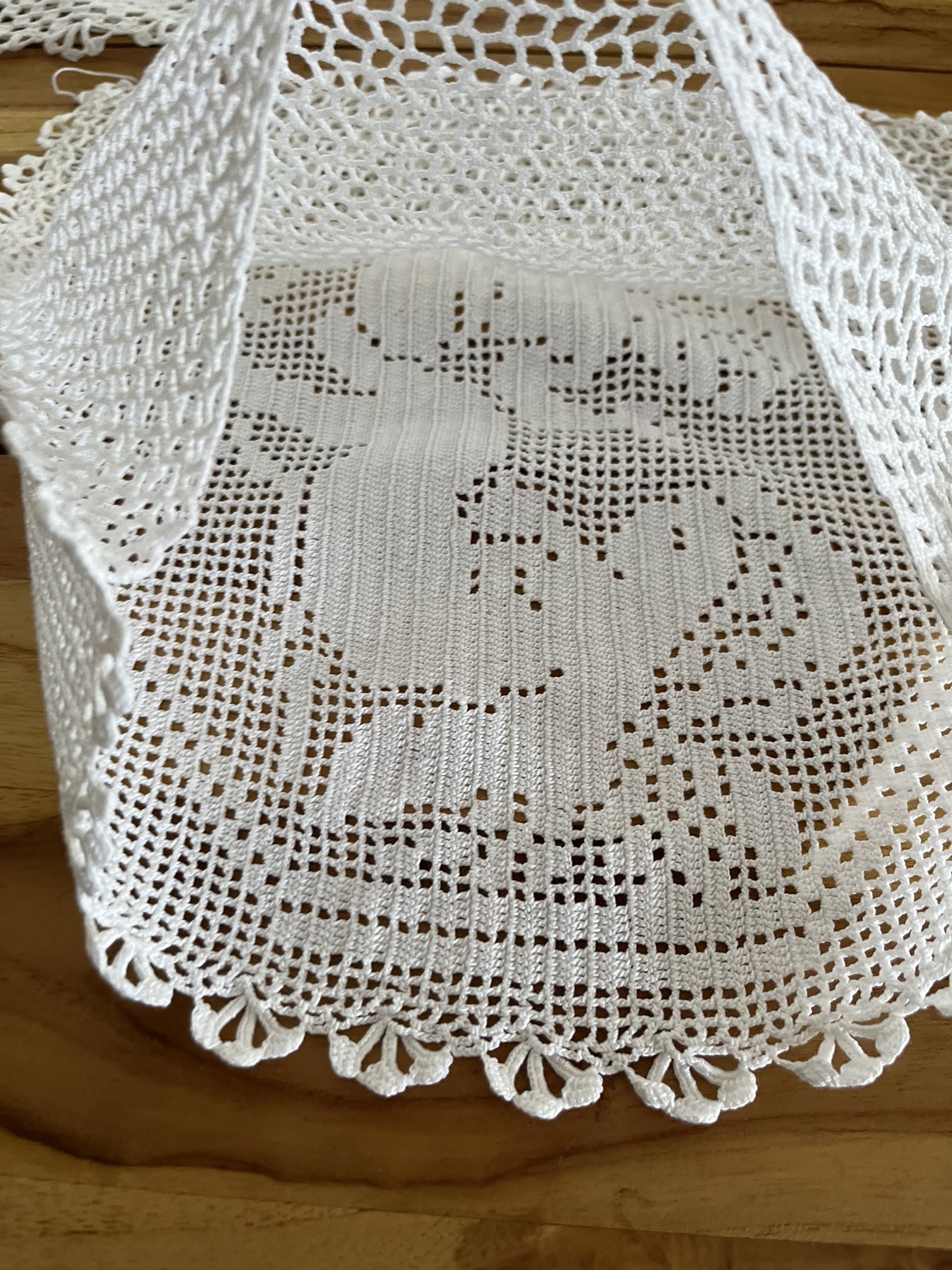 Handmade lace cushion covers image indicator(2)