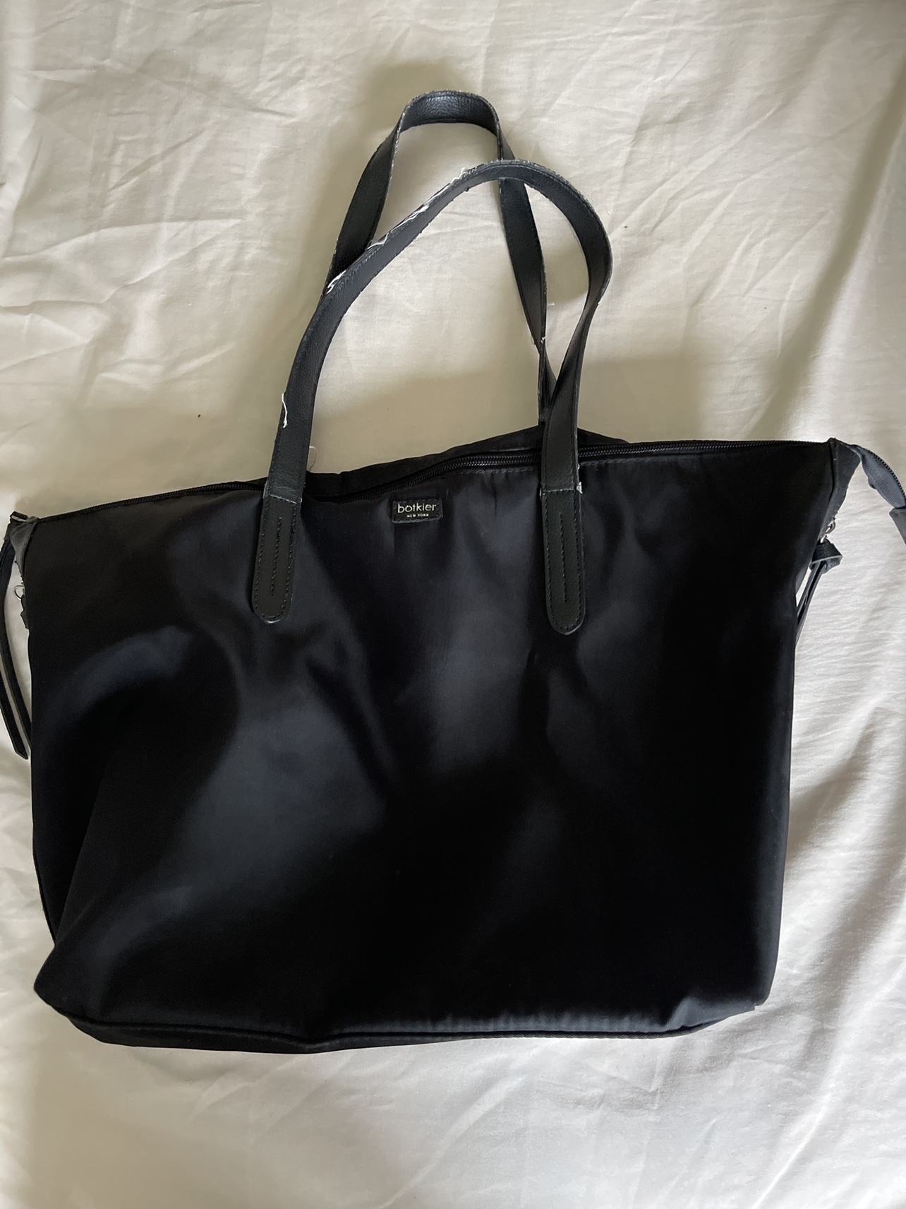 Black hand bag thumbnail