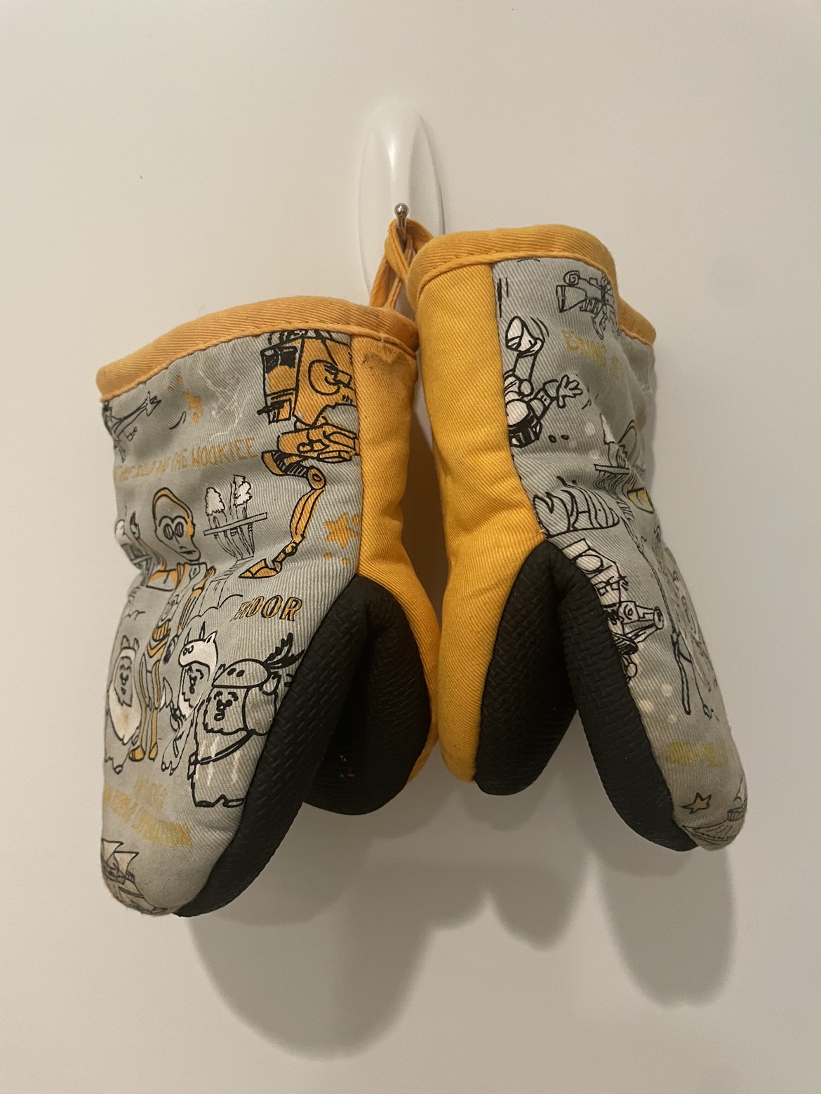 Star Wars Oven Mitts - photo 2