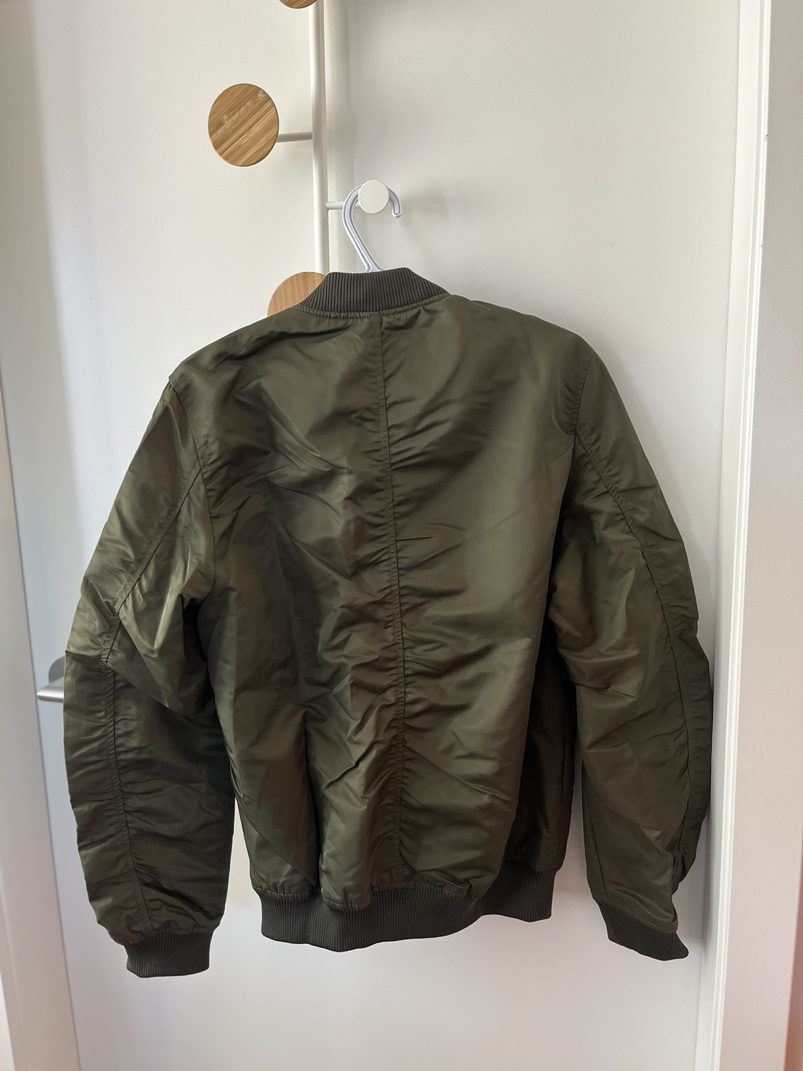 Men’s H&M NASA Bomber jacket image indicator(2)