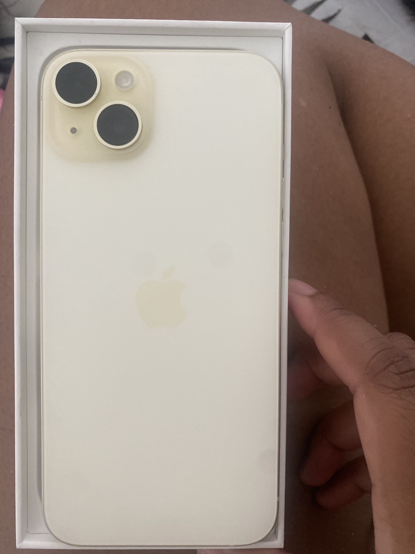 iPhone 15 plus - photo 3
