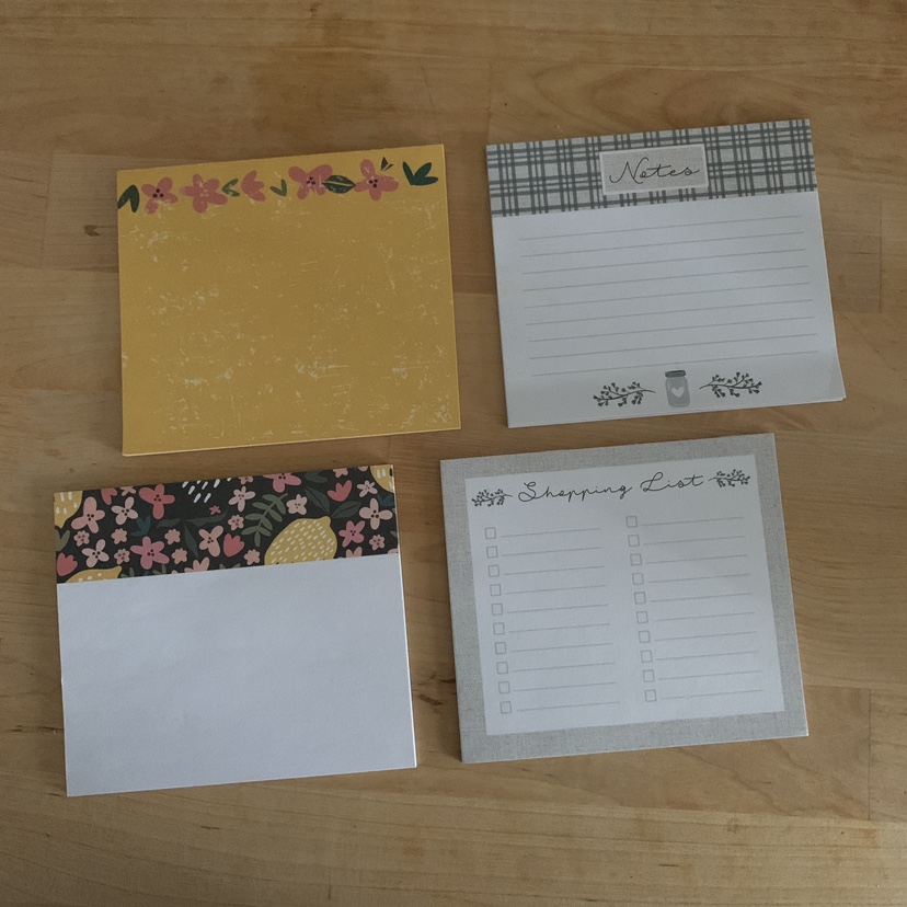 Notepads 4pc #freecycle thumbnail