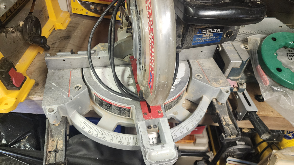 Delta Chop Saw - photo 2