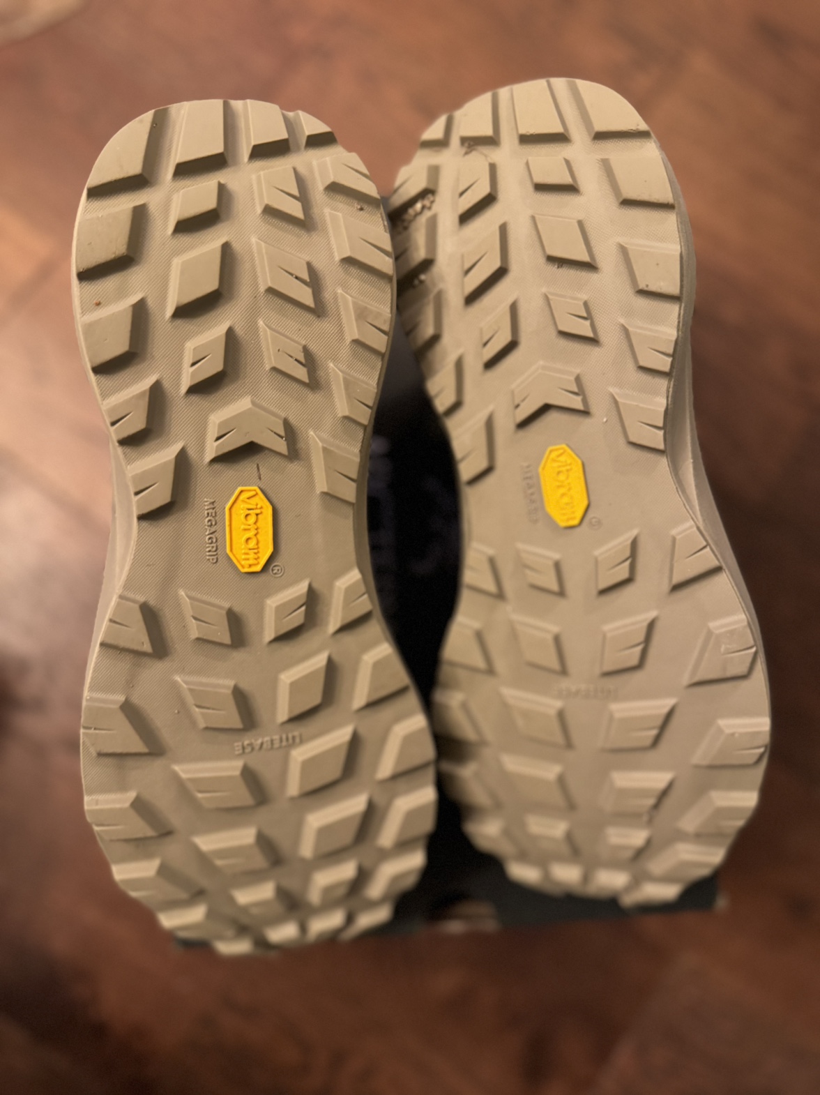 Arc'teryx Norvan SL image indicator(3)