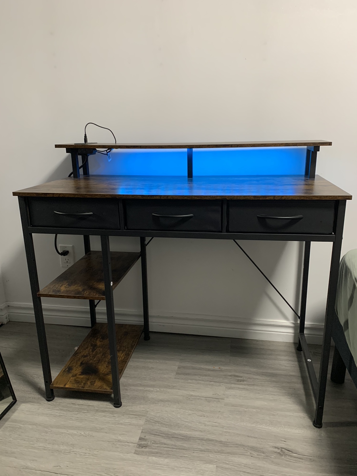 Computer Desk with LED Lights - photo 2