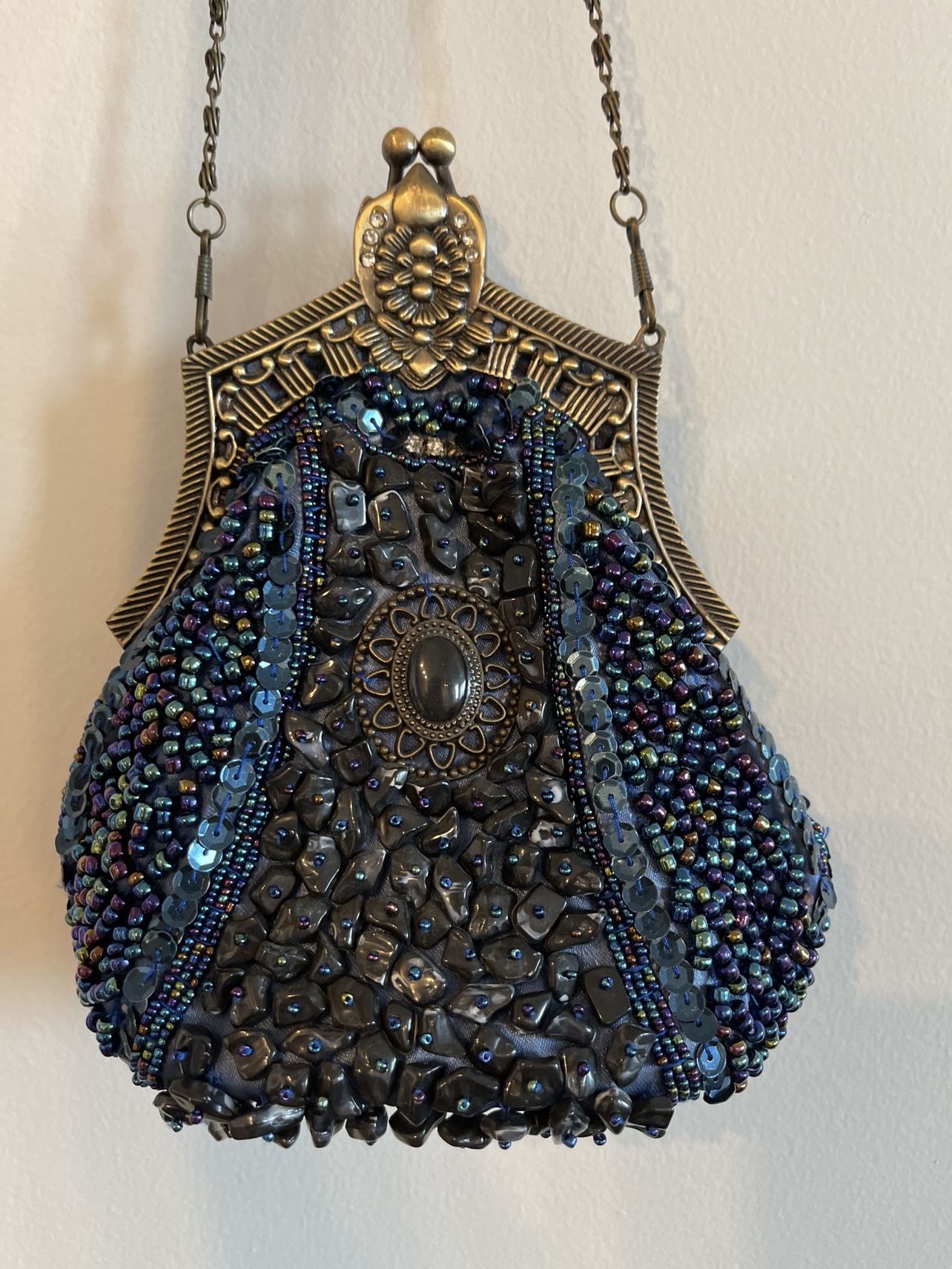 Beaded Evening Clutch image indicator(2)