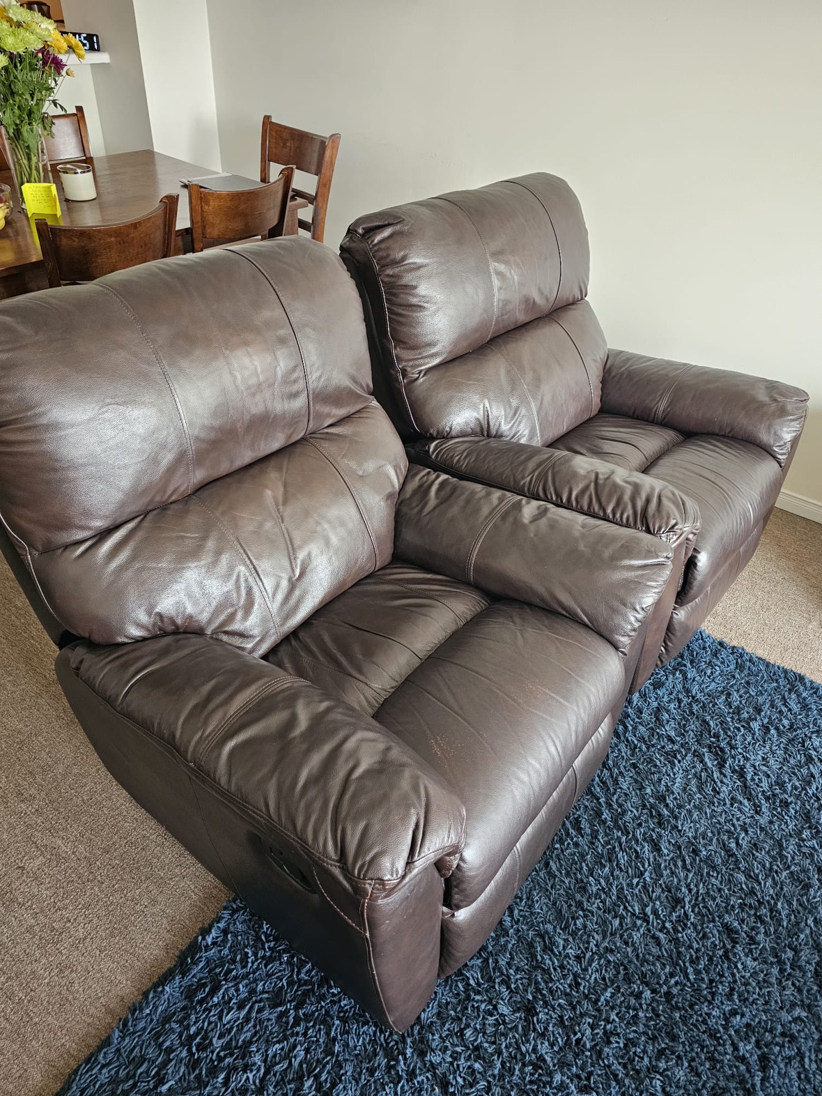 Lazy boy chair (2)