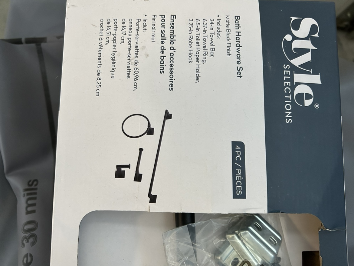 Bathroom set complete never used just moved and don’t need it