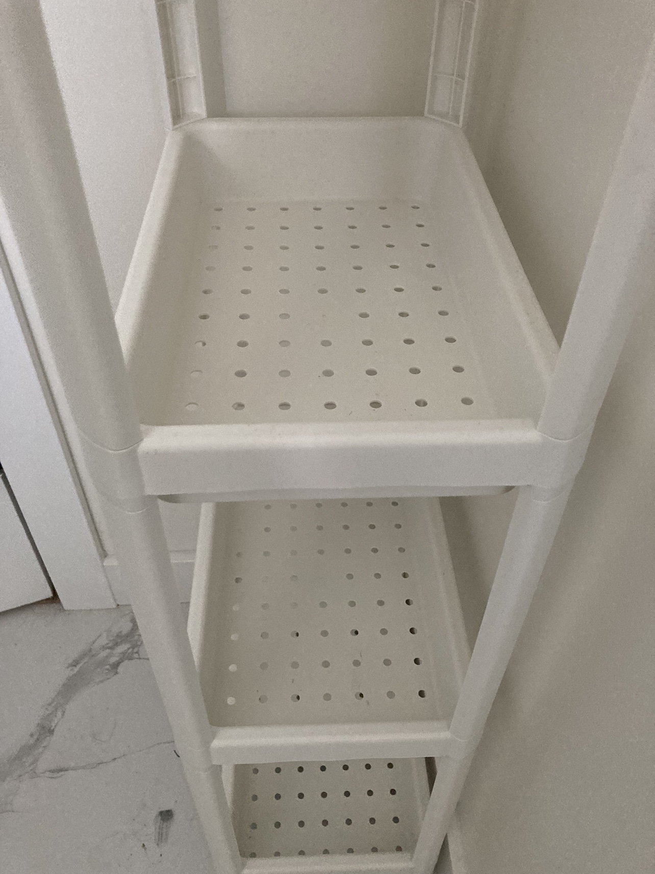 White Plastic 4 Tier Shelving Unit - photo 2