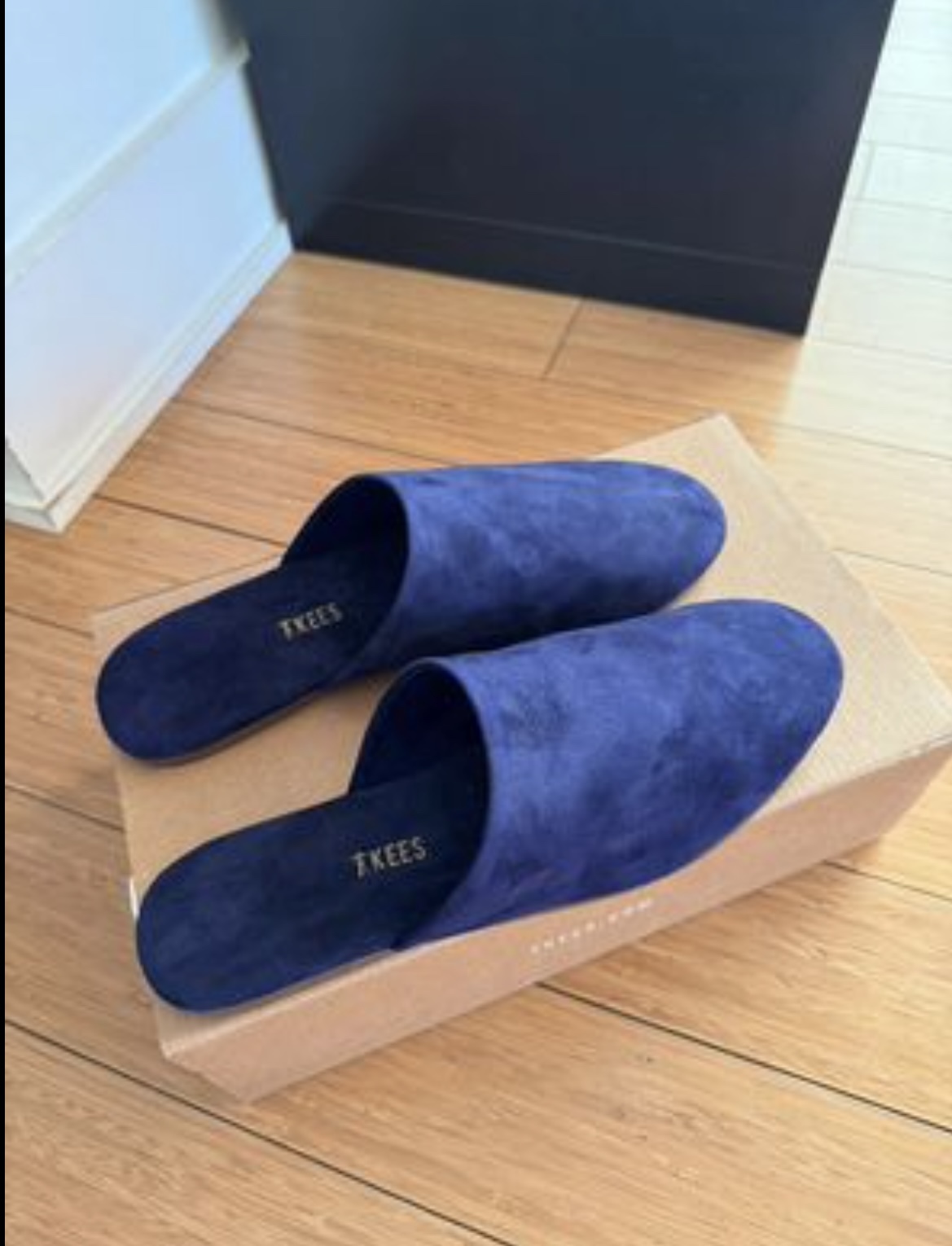 Tkees Navy Slide-on mule suede leather Size 8 - New in box image indicator(2)