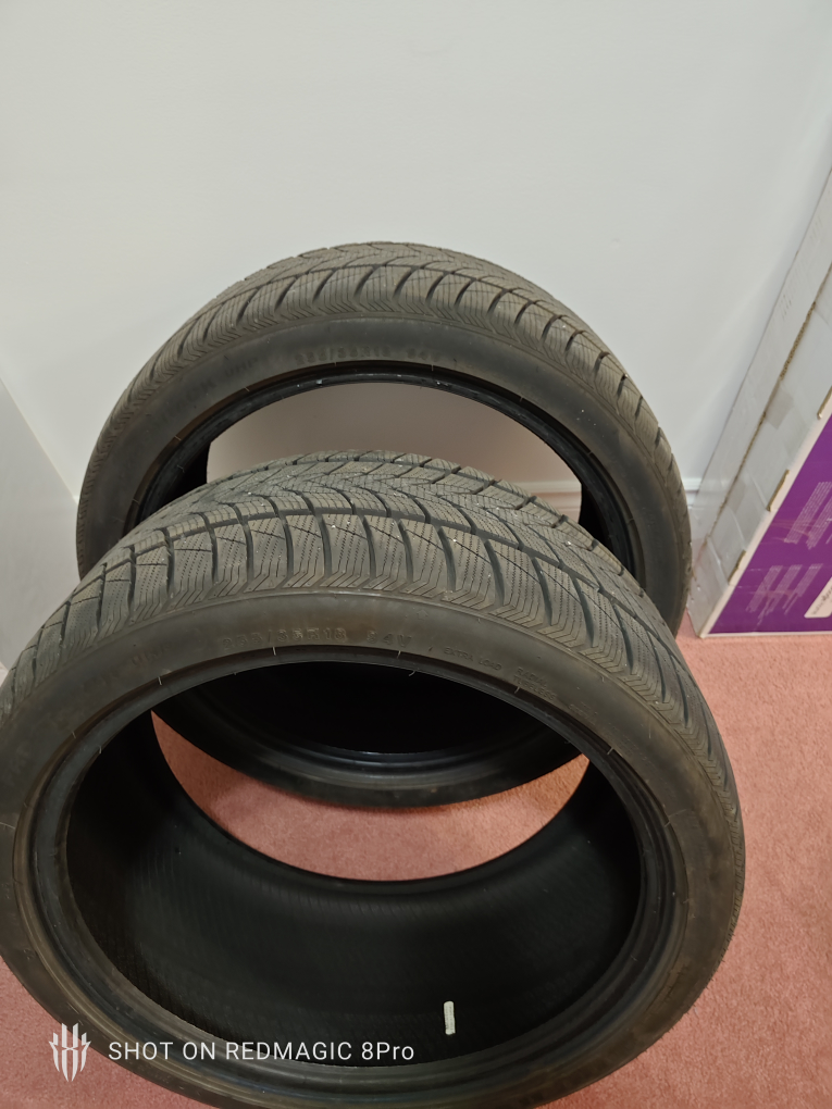 2× 255 35 18 winter tyres. image indicator(4)
