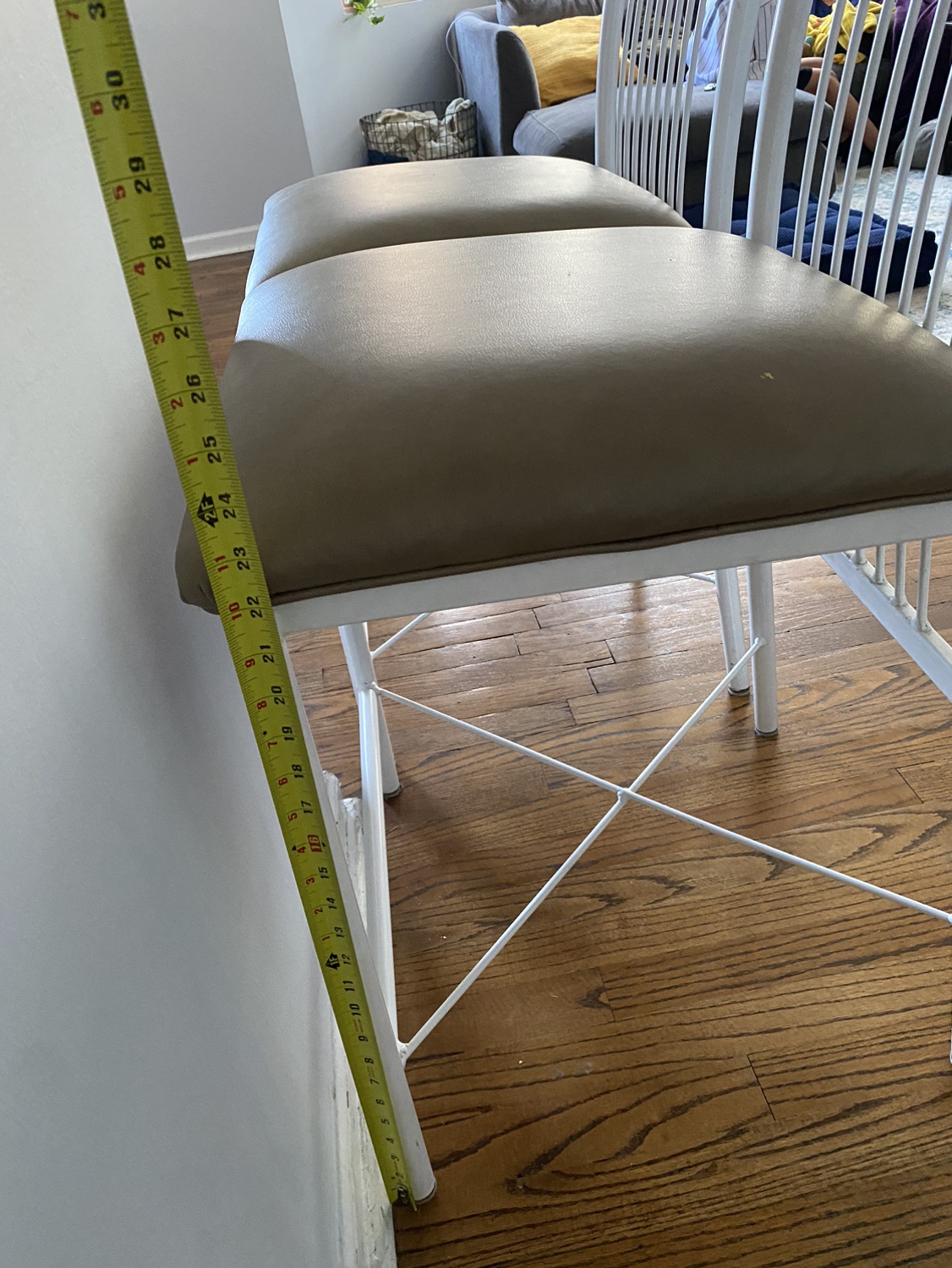 2 bar stools - photo 3