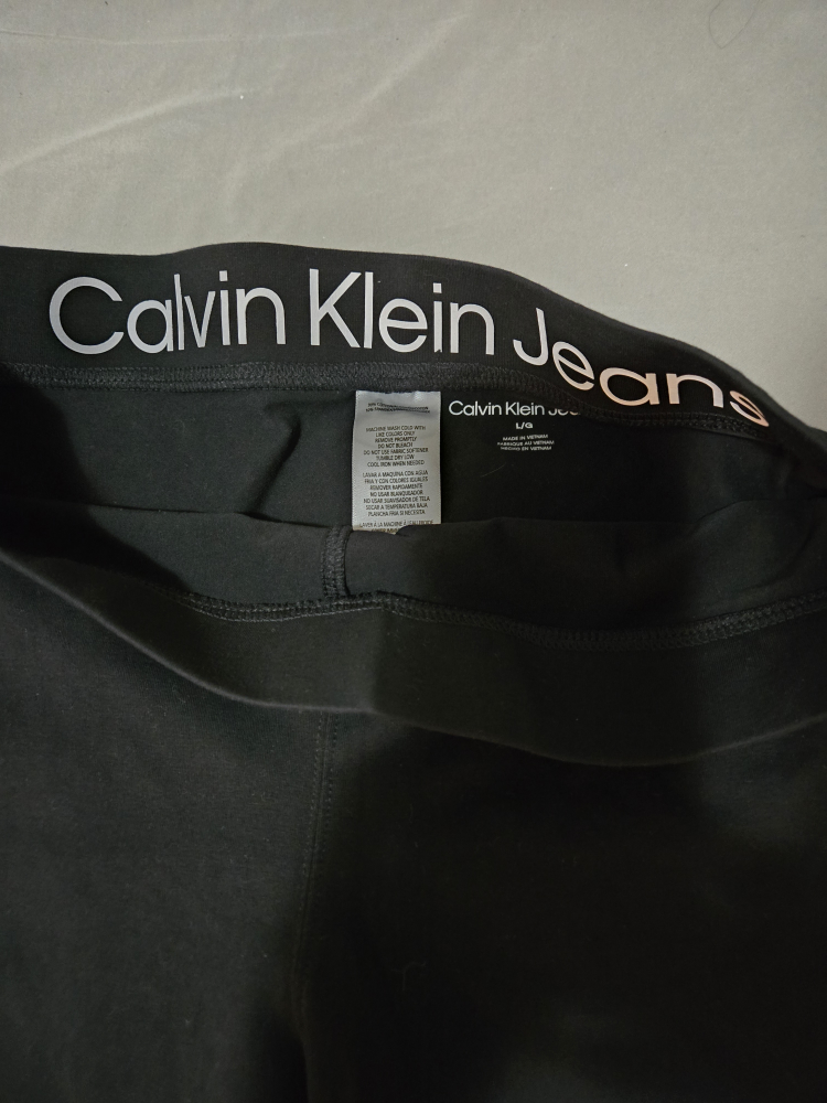 Calvin Klein Jeans Shorts - photo 2