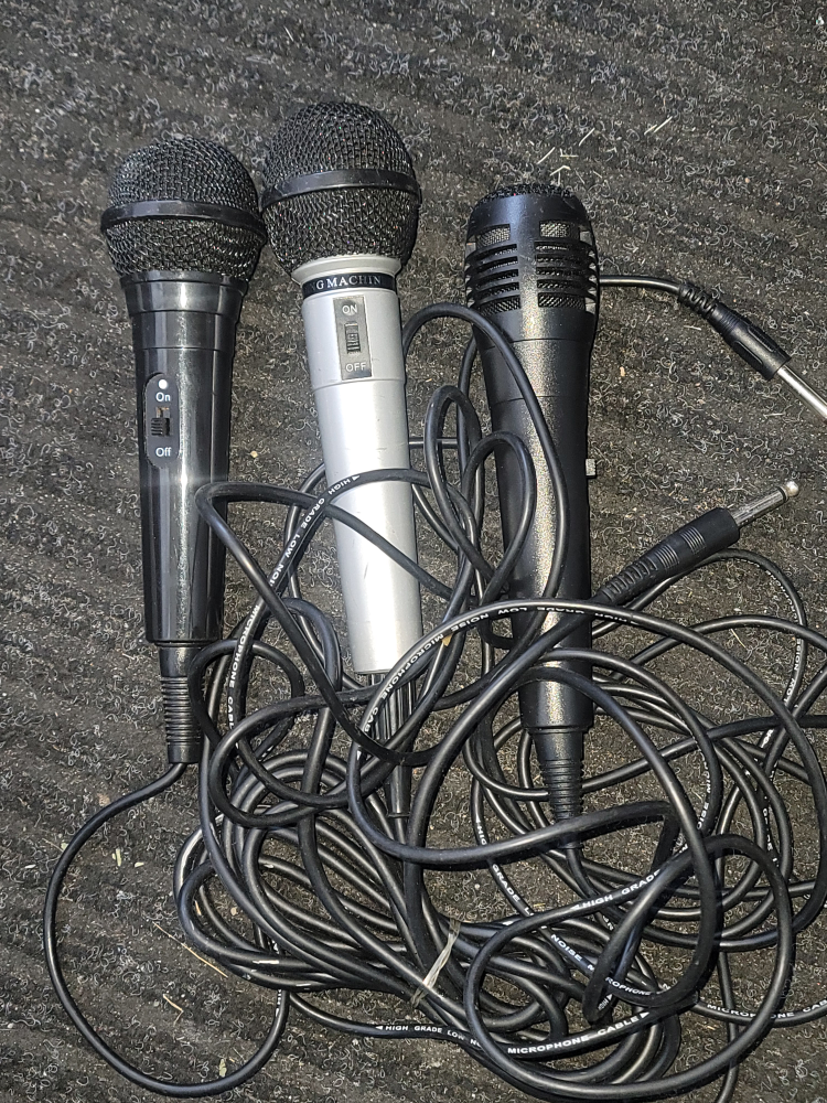 3 used microphones for amazing price image indicator(2)
