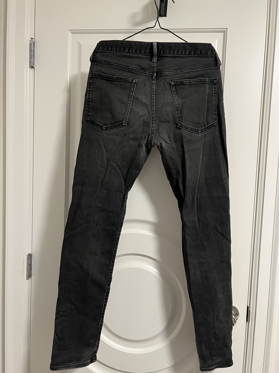 GU (a sister brand of UNIQLO) Extra Stretch Black Jeans image indicator(2)