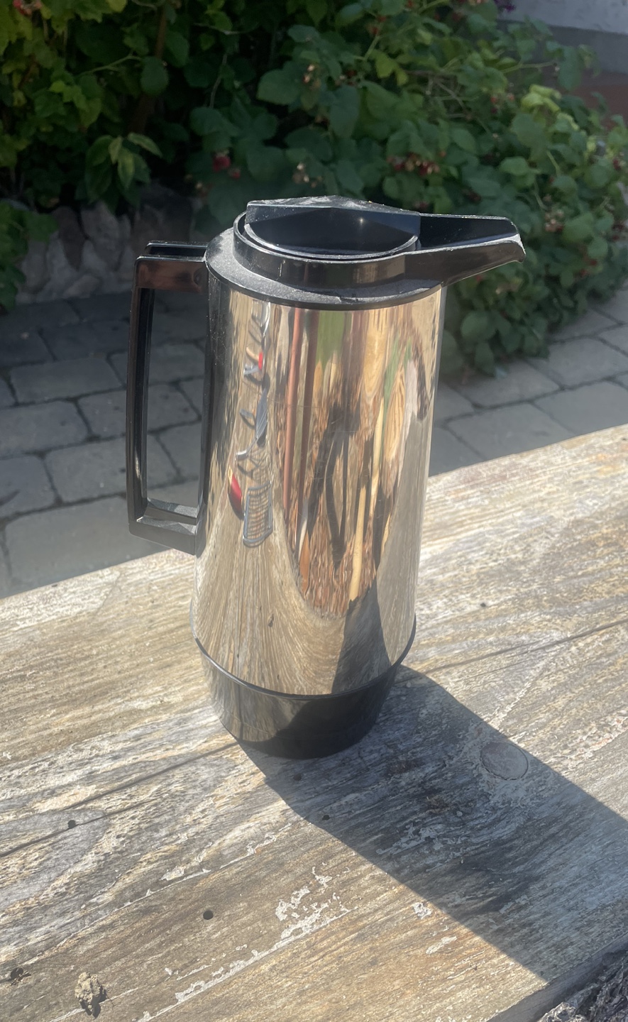 Insulated beverage container thumbnail