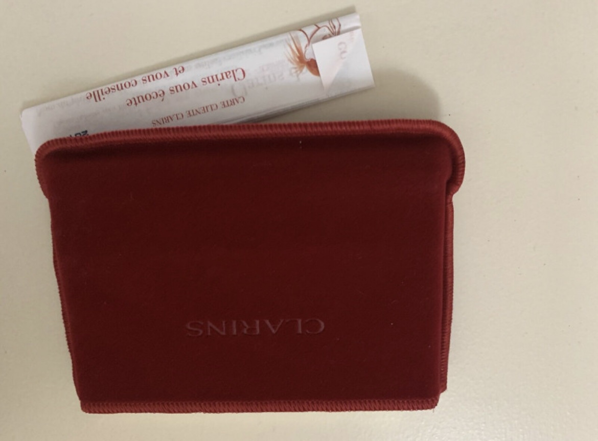 Clarins Everlasting Compact Foundation - Shade 110 - photo 3