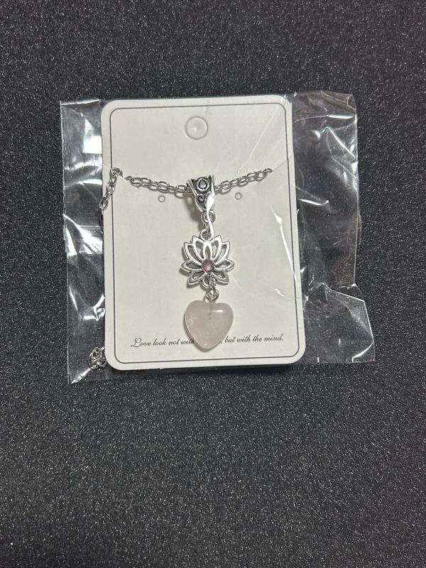 Silver Heart and Flower Necklace image indicator(4)