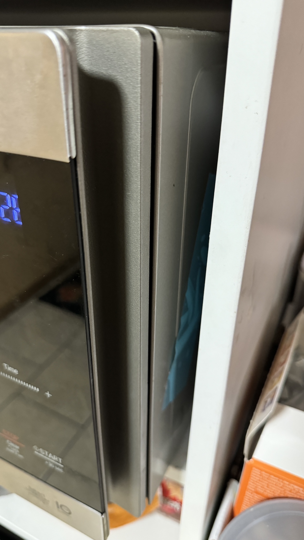 LG microwave - photo 4