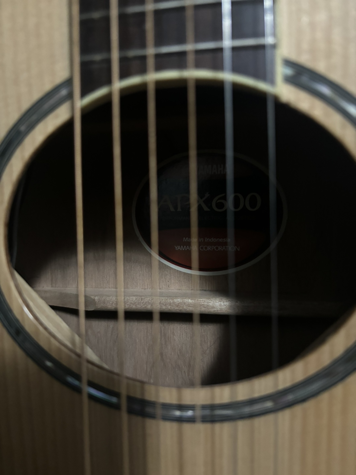 Yamaha APX600 Acoustic-Electric Guitar - photo 3